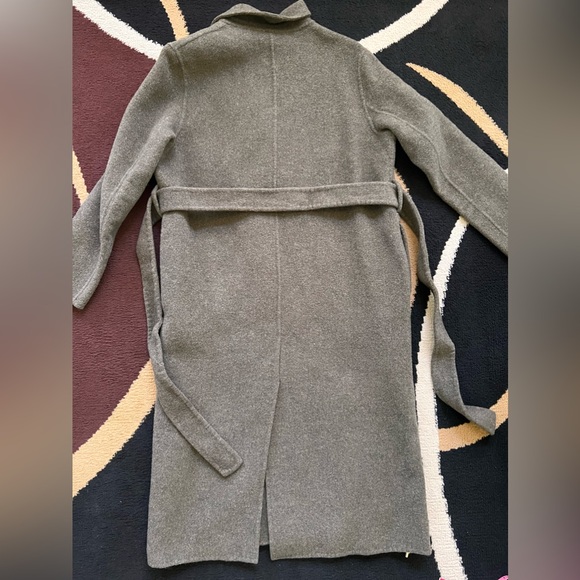 Pre-loved Wool Coat - Picture 3 of 11